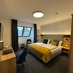Garni Am Obsthof - Altes Land 3*