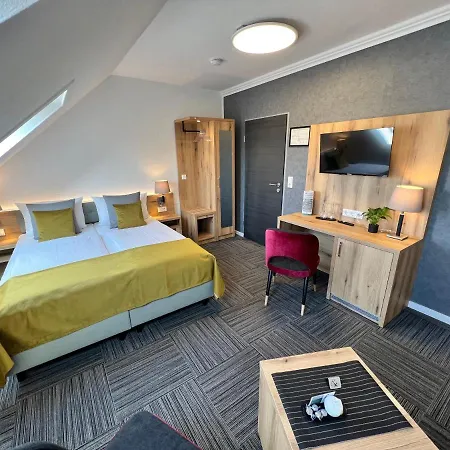 Garni Am Obsthof - Altes Land 3*